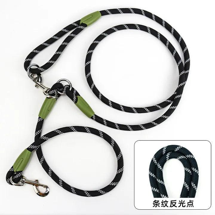 Various colors of reflective nylon leashes displayed.